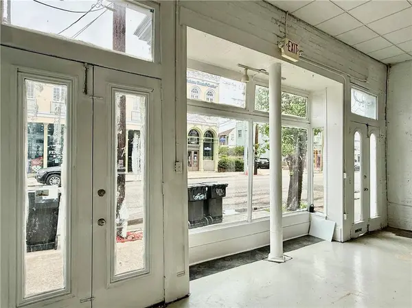 2126 MAGAZINE ST, New Orleans, LA 70130
