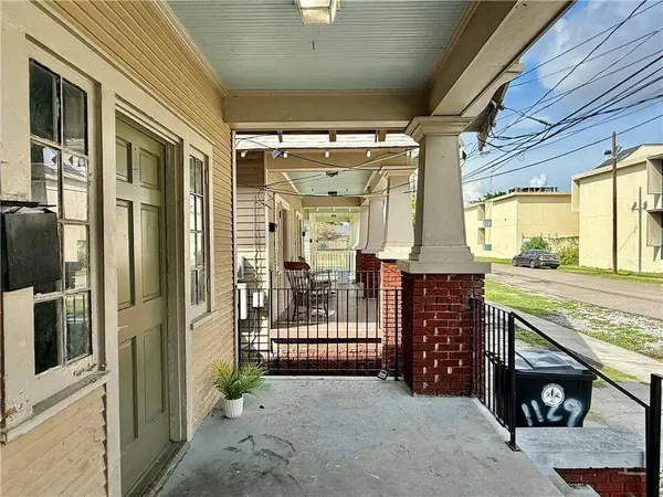 1133 BELLEVILLE ST, New Orleans, LA 70114