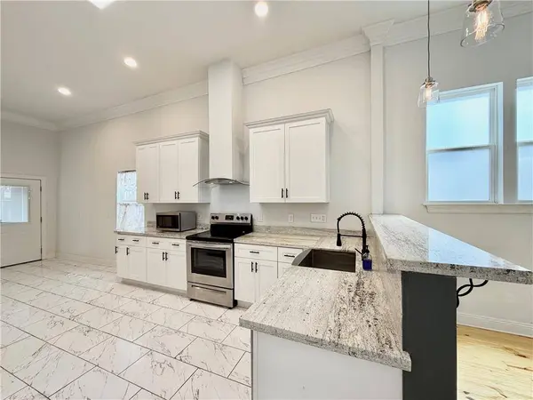 3717 WILLOW ST, New Orleans, LA 70115