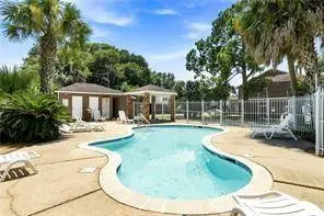 2425 OXFORD PL #132, Gretna, LA 70056
