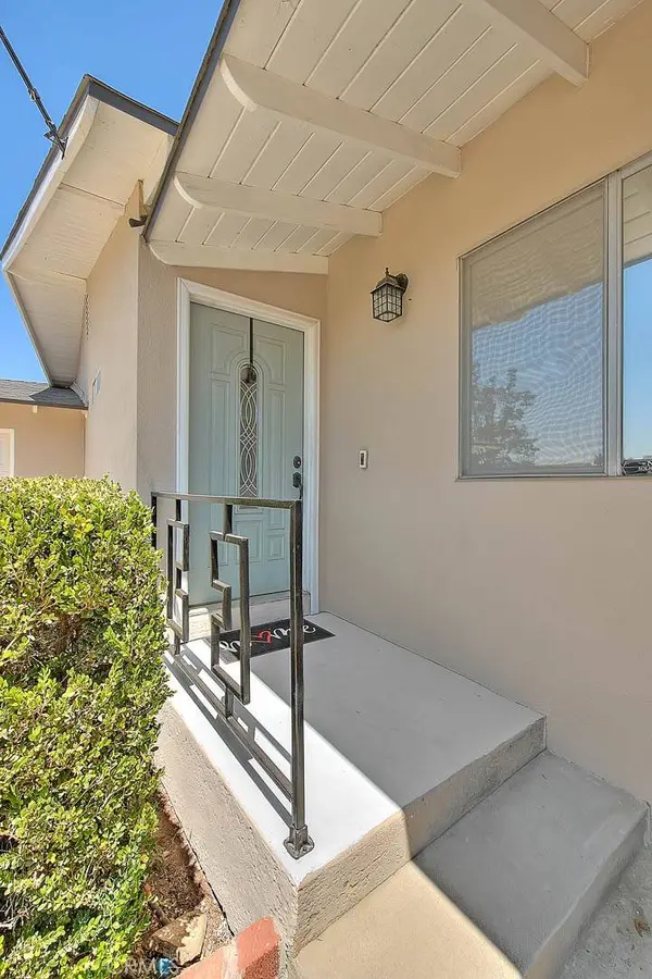 1242 2nd PL, Calimesa, CA 92320