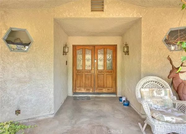 6572 Karen LN, Jurupa Valley, CA 92509