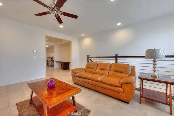 8872 Maple #C, Montclair, CA 91763