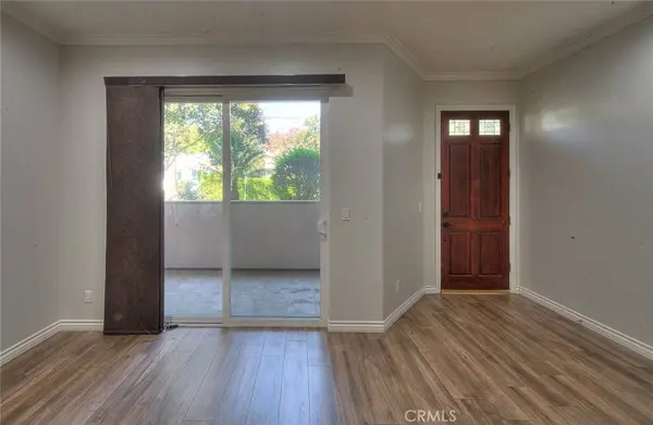 572 E San Jose AVE #104, Burbank, CA 91501
