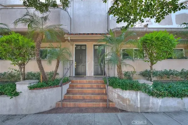 572 E San Jose AVE #104, Burbank, CA 91501