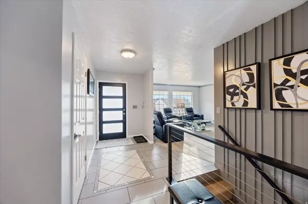 1937 E WASATCH BLVD, Sandy, UT 84092