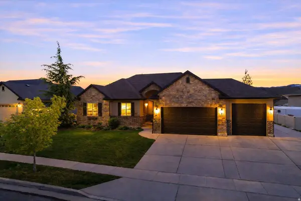 977 W WHITE WULFF DR, Bluffdale, UT 84065