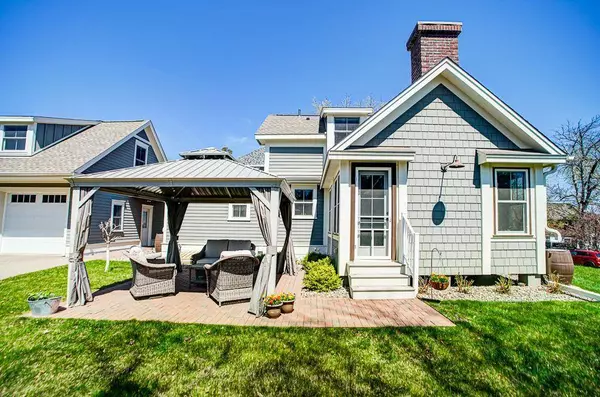 912 5th ST S, Stillwater, MN 55082