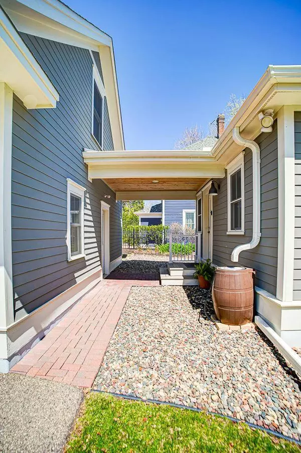 912 5th ST S, Stillwater, MN 55082