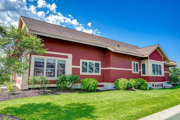 4082 Monarch LN N, Lake Elmo, MN 55042