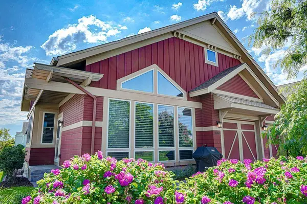 4082 Monarch LN N, Lake Elmo, MN 55042