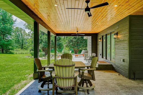 5055 Jerome AVE N, Lake Elmo, MN 55042