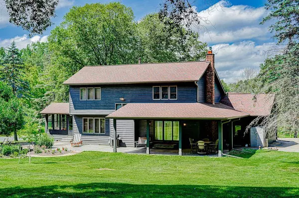 5055 Jerome AVE N, Lake Elmo, MN 55042