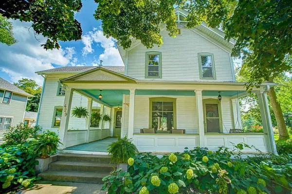 429 Pine ST W, Stillwater, MN 55082