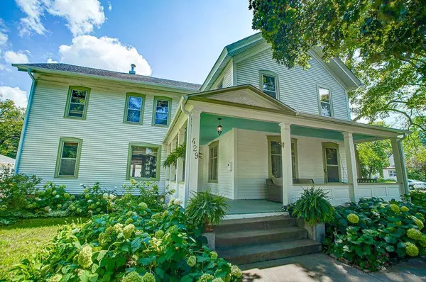 429 Pine ST W, Stillwater, MN 55082