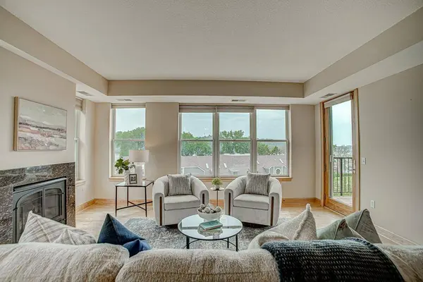 650 Main ST N #308, Stillwater, MN 55082
