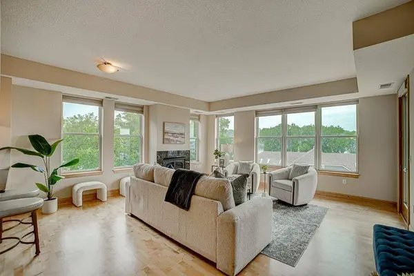 650 Main ST N #308, Stillwater, MN 55082