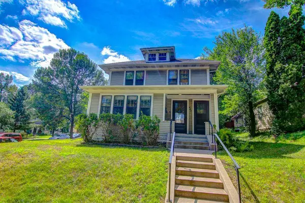 445 Lexington Pkwy S, Saint Paul, MN 55105