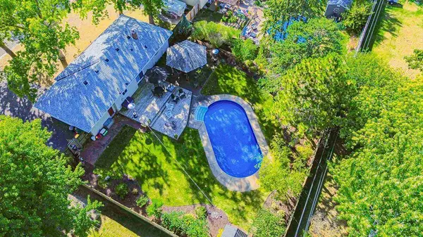93 Martin WAY, Vadnais Heights, MN 55127