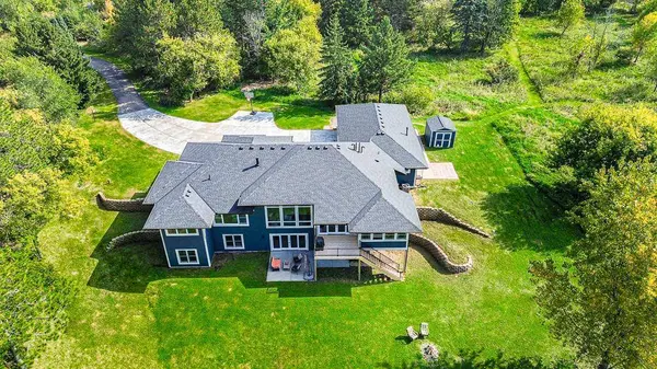 8320 Dellwood Road CT N, Grant, MN 55115