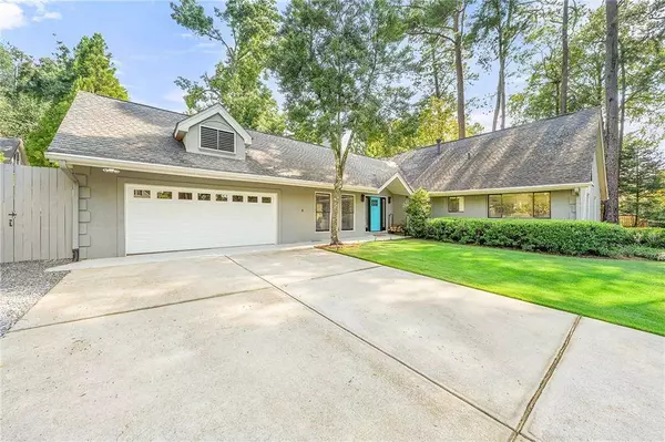 235 Hillside DR NW, Atlanta, GA 30342