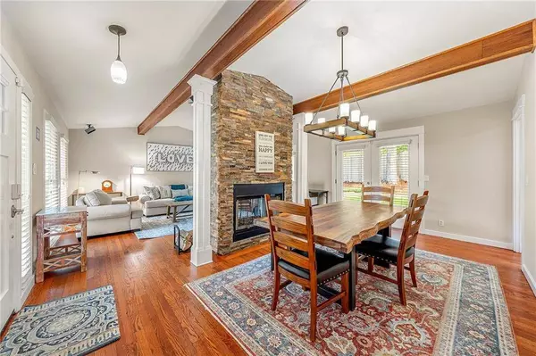 235 Hillside DR NW, Atlanta, GA 30342