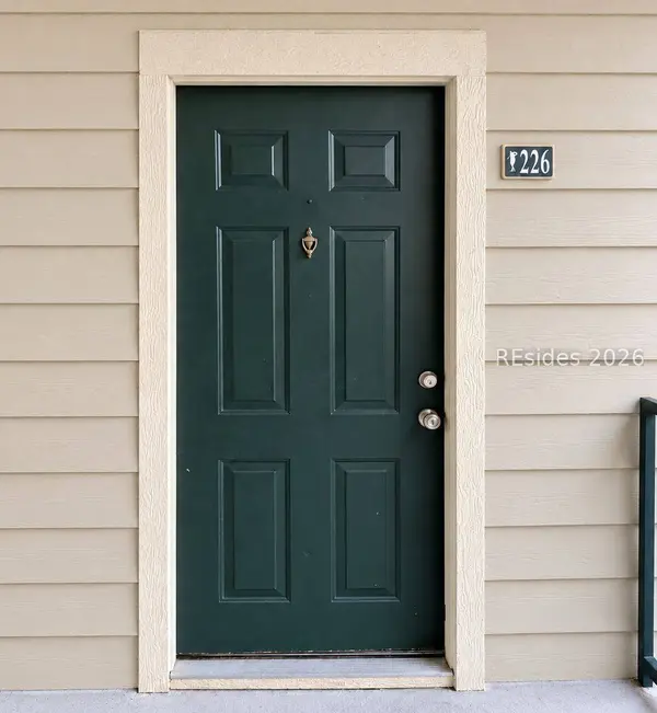 112 Union Cemetery RD #226, Hilton Head Island, SC 29926