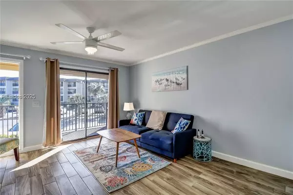 40 Folly Field RD #B142, Hilton Head Island, SC 29928