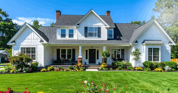 Keeping Your Exterior Paint Fresh and Protected,Holly Moffitt