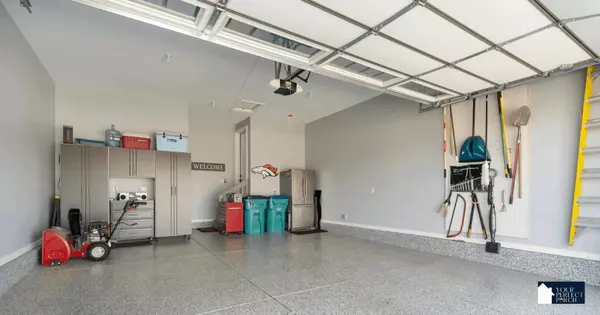Smart Storage Tips for Garage Organization