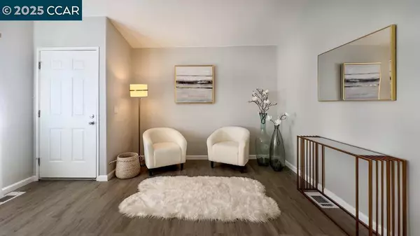 288 Safari Way #210, Pacheco, CA 94553