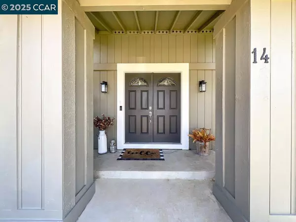 14 Mt Eden Pl, Clayton, CA 94517