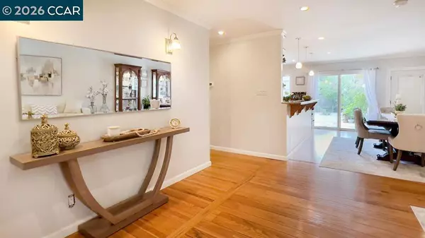 909 Santa Lucia Dr, Pleasant Hill, CA 94523