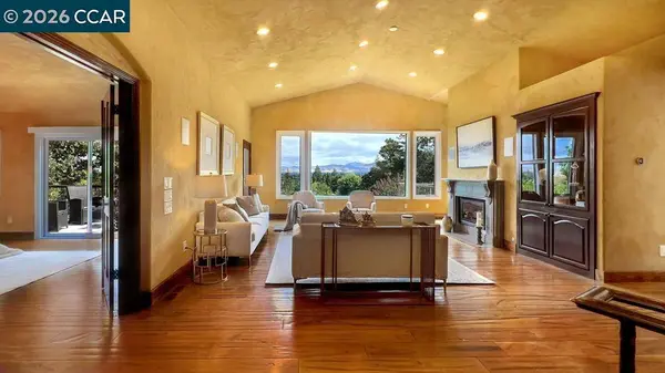 800 Hamilton Dr, Pleasant Hill, CA 94523