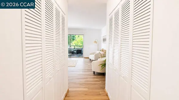 4033 Terra Granada Dr #6A, Walnut Creek, CA 94595