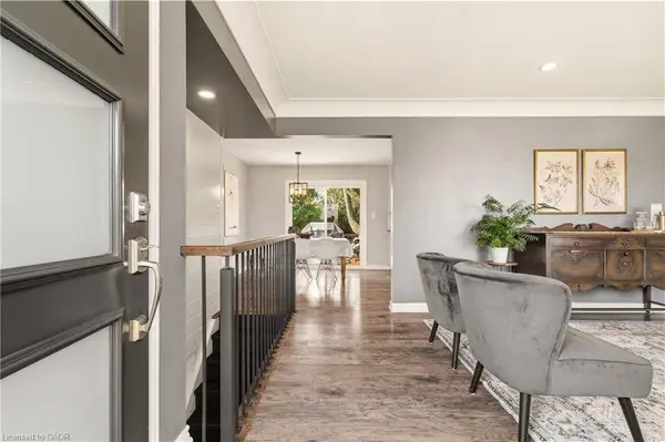 49 Stirling Street, Caledonia, ON N3W 1J4