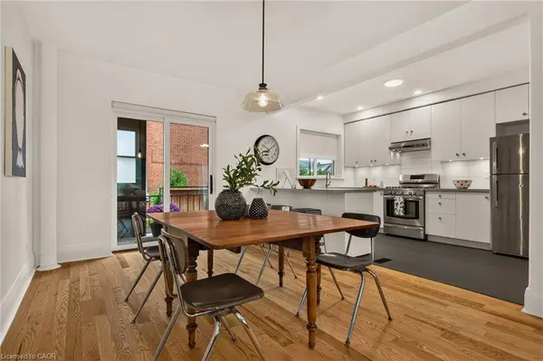 39 Campbell AVE, Hamilton, ON L8L 2N2