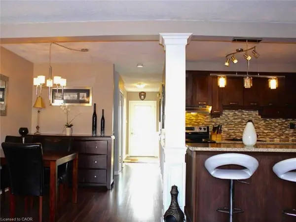 79 Aylmer CRES, Stoney Creek, ON L8J 1J9