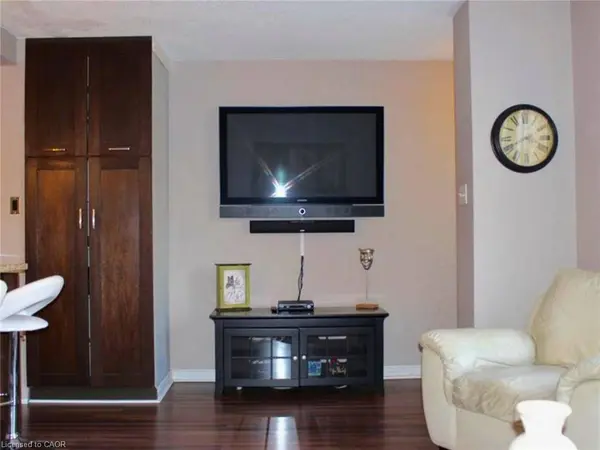 79 Aylmer CRES, Stoney Creek, ON L8J 1J9