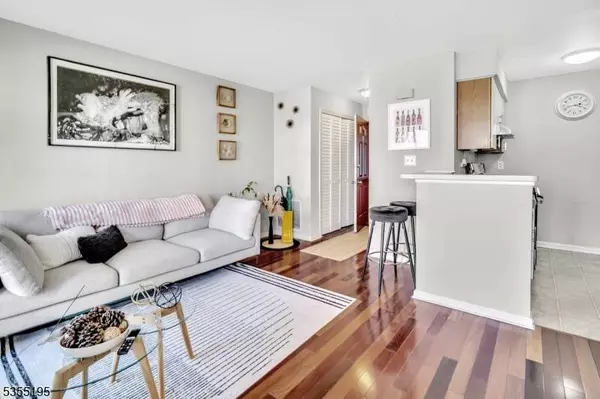 14 Lear Ct #14, East Brunswick Twp., NJ 08816