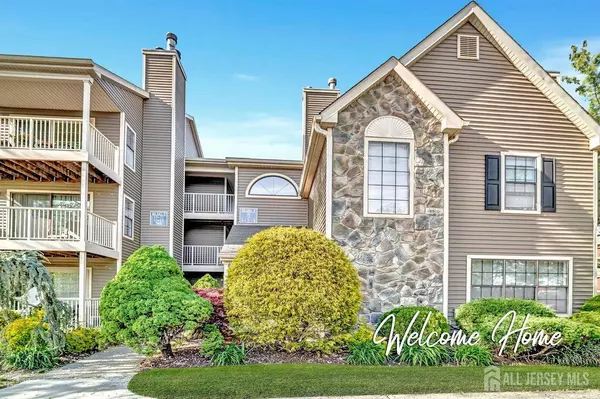 14 Lear CT, East Brunswick, NJ 08816