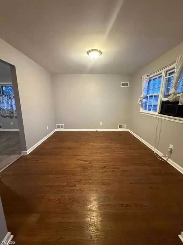 17 Union Ave #2, Maplewood Twp., NJ 07040