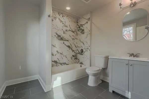 882 S 14Th St #2, Newark City, NJ 07108