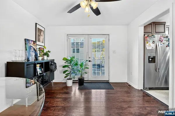 121 Arlington ST, Newark, NJ 07102
