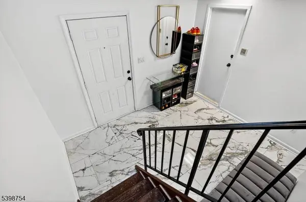 121 Arlington St, Newark City, NJ 07102