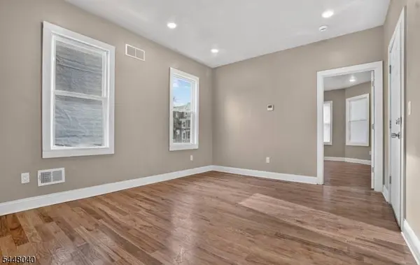 882 S 14Th St #1, Newark City, NJ 07108
