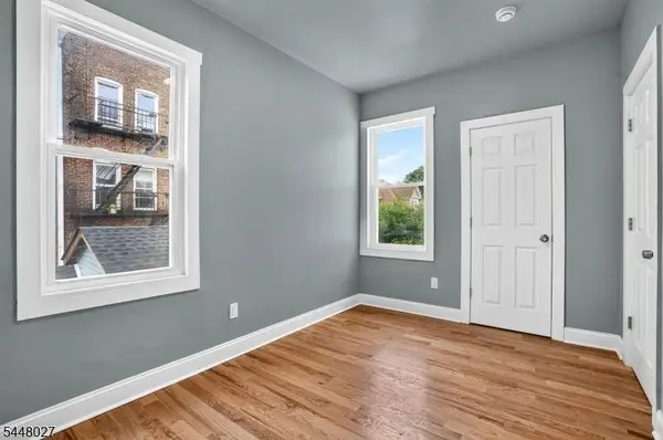 882 S 14Th St #3, Newark City, NJ 07108