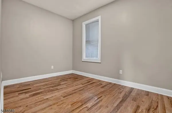 882 S 14Th St #1, Newark City, NJ 07108