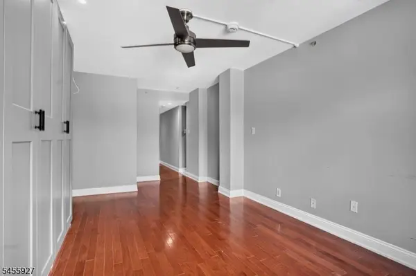 60 Parkway Dr #4JJ, East Orange City, NJ 07017