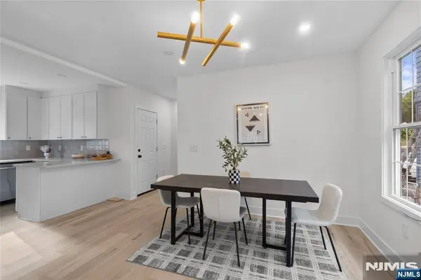 30 Irving ST, Montclair, NJ 07042